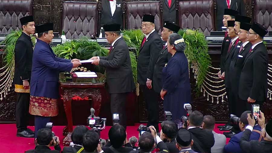 Prabowo Dan Gibran Resmi Dilantik Sebagai Presiden dan Wakil Presiden RI (MPR RI)