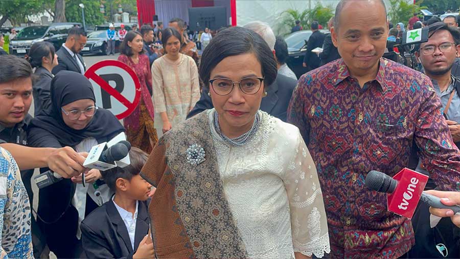 Sri Mulyani Hadir di Pelantikan Menteri Kabinet Merah Putih Masa Jabatan 2024-2029, Istana Negara, 21 Oktober 2024 (Bloomberg Technoz/Azura Yumna)