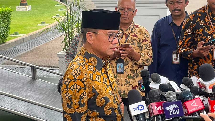 Menteri Desa dan Pembangunan Daerah Tertinggal (Mendes PDT) Yandri Susanto di Istana Kepresidenan, Rabu (23/10/2024). (Bloomberg Techoz/Azura Yumma)