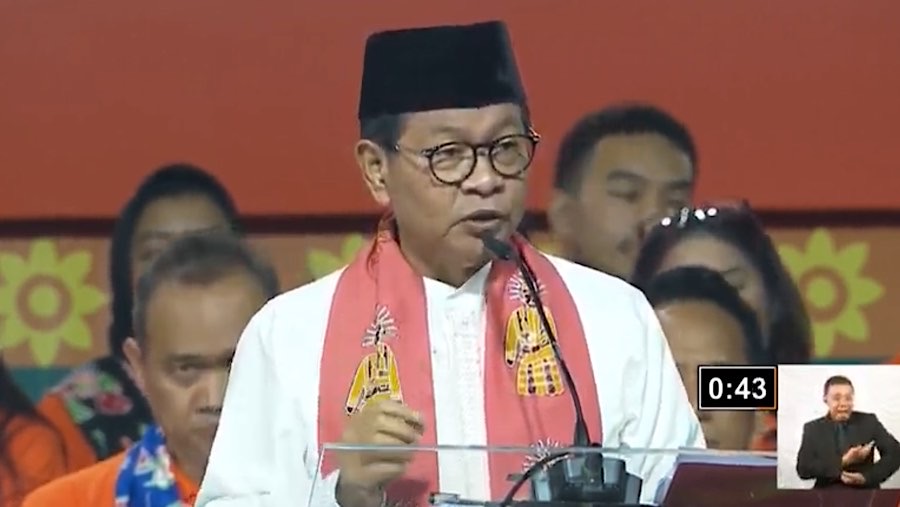 Calon Gubernur Jakarta Pramono Anung saat debat kedua di Jakarta. Minggu (27/10/2024). (Youtube KPU PROVINSI DKI JAKARTA)