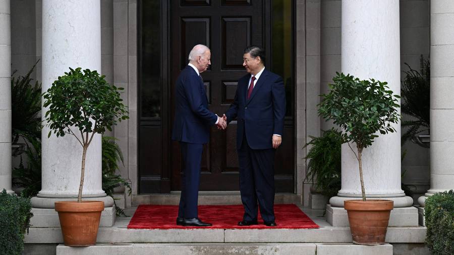 Joe Biden dan Xi Jinping. (Sumber: Bloomberg)