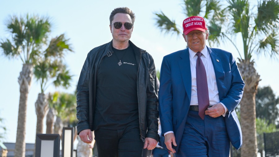 Elon Musk dan Donald Trump. (Bloomberg)