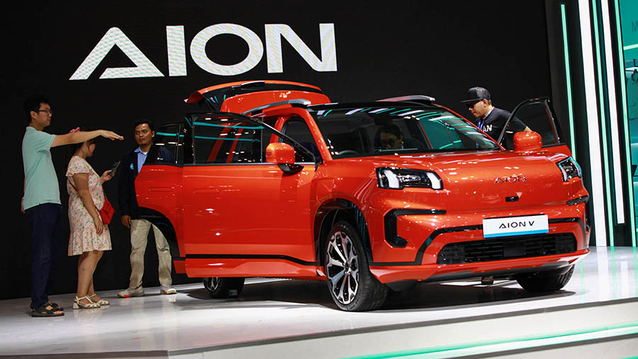 GAC Aion memperkenalkan lini EV baru yakni Aion V dengan harga kurang dari Rp499 juta. (Bloomberg Technoz/Andrean Kristianto