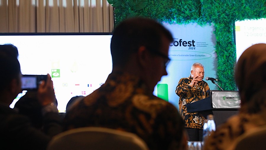 Penasihat khusus Presiden Urusan Energi Purnomo Yusgiantoro, saat Ecofest 2024 di Jakarta, Kamis (28/11/2024). (Bloomberg Technoz/Andrean Kristianto)