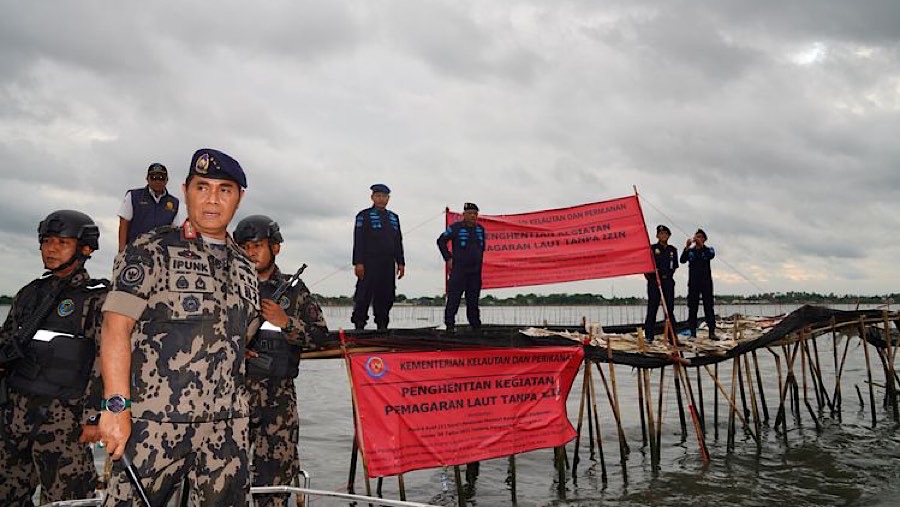 Penyegelan pagar laut oleh KKP di laut wilayah Kabupaten Tangerang, Banten. (Kementerian Kelautan dan Perikanan/KKP)