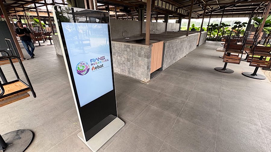 Pada awal pembukaannya, RANS Nusantara Hebat diklaim pusat kuliner terbesar di BSD dengan luas 2,1 hektar. (Bloomberg Technoz/Andrean Kristianto)