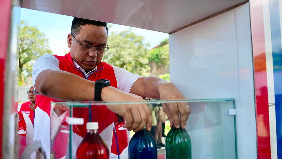 Dirut Pertamina Simon Aloysius Mantiri tinjau pasokan BBM di Banten (Dok. Pertamina)