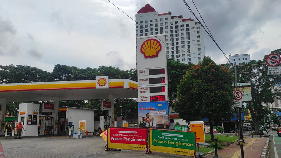 Stok BBM di SPBU Shell kawasan Tebet, Jakarta Selatan mengalami kekosongan pada Jumat (28/3/2025) (Bloomberg Technoz/Mis Fransiska)