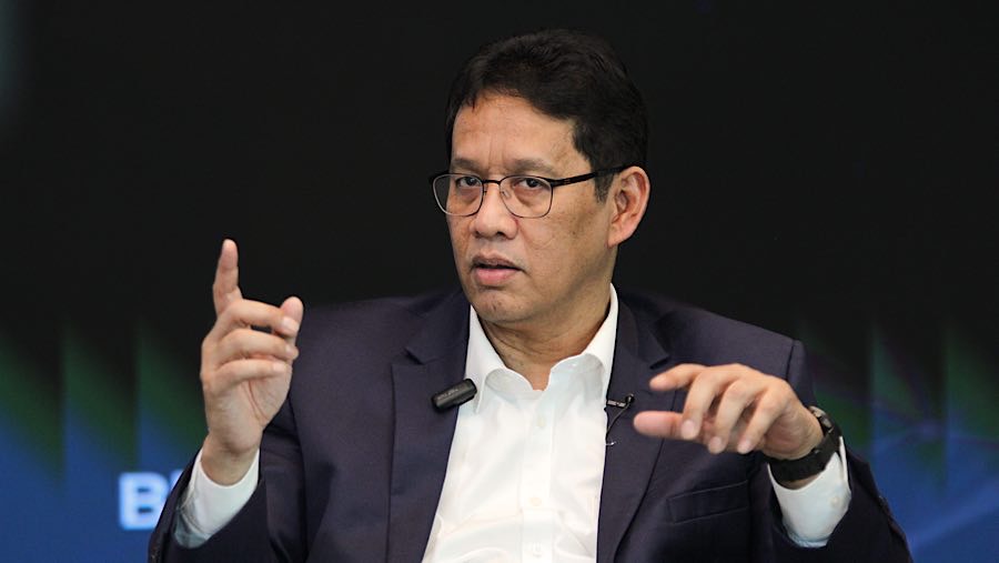 Ketua Dewan Komisioner LPS, Purbaya Yudhi Sadewa di kantor Bloomberg Technoz, Jakarta, Rabu (16/4/2025). (Bloomberg Technoz/Andrean Kristianto)