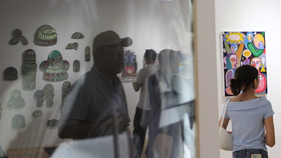 Art Jakarta Gardensdi Hutan Kota by Plataran, Jakarta menandai edisi keempat dari pameran seni luar ruang ini.  (Bloomberg Technoz/Andrean Kristianto)