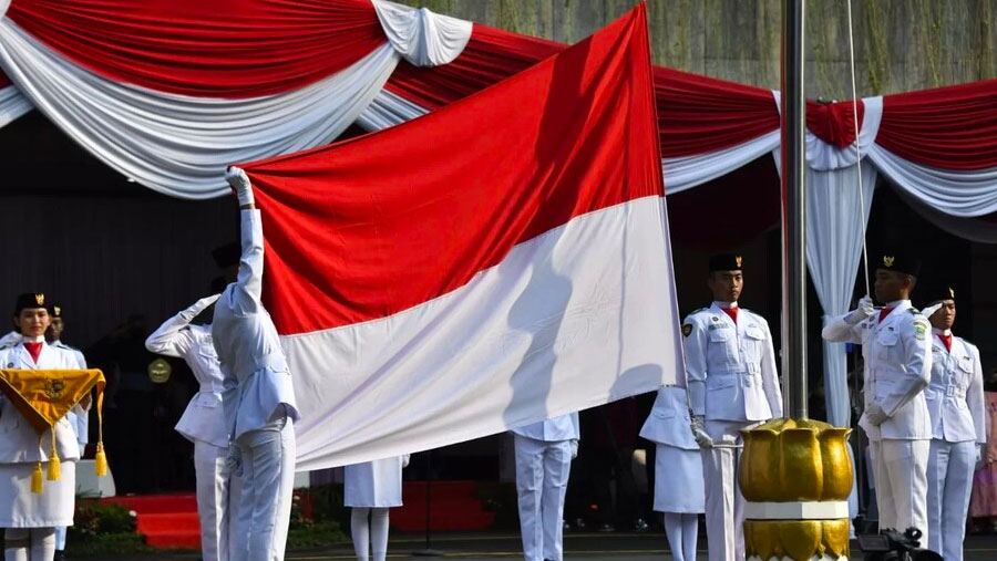 Ilustrasi Pembina Upacara Bendera Merah Putih (Dok. Dikdasmen)