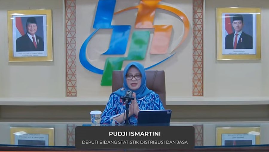 Deputi Bidang Statistik Distribusi dan Jasa  BPS Pudji Ismartini saat konfrensi pers di Jakarta, Jumat (2/5/2025). (Tangkapan Layar Youtube BPS)