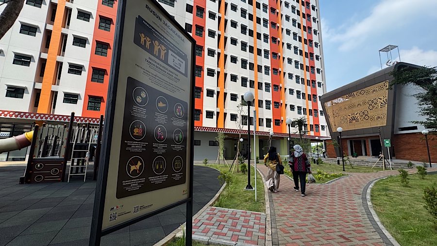 Rusun ini dilengkapi berbagai fasilitas penunjang. (Bloomberg Technoz/Andrean Kristianto)