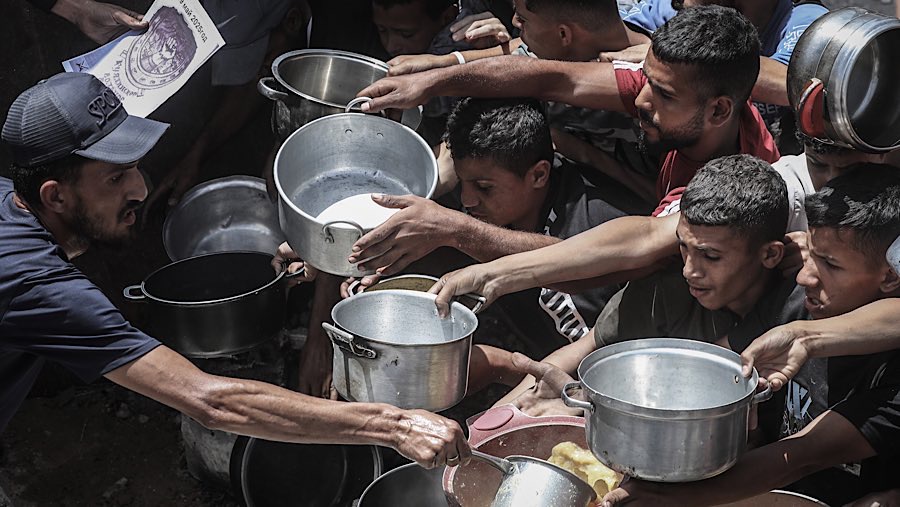 PBB memperingatkan bahwa 14.000 bayi di Gaza bisa meninggal jika tidak menerima nutrisi dan perawatan yang mendesak. (Ahmad Salem/Bloomberg)