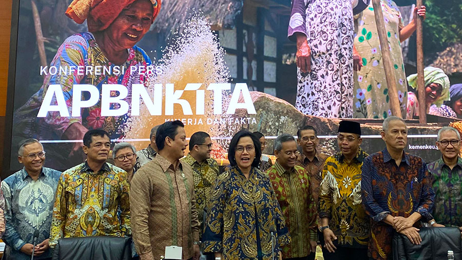 Konferensi Pers APBN Kita 23 Mei 2025. (Bloomberg Technoz/Dovana Hasiana)