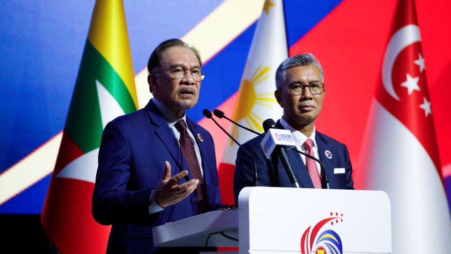 PM Malaysia Anwar Ibrahim di KTT ASEAN-GCC-China di Kuala Lumpur pada Selasa (27/5/2025). (Samsul Said/Bloomberg)