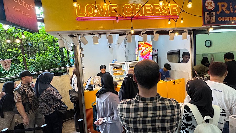 Seiring waktu, popularitasnya meredup karena kemunculan berbagai tempat nongkrong baru di Jakarta. (Bloomberg Technoz/Andrean Kristianto)