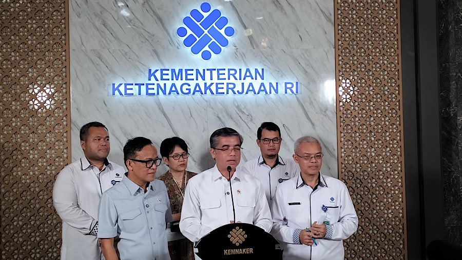 Menteri Ketenagakerjaan (Menaker) Yassierli. (Bloomberg Technoz/ Sultan Ibnu Affan)