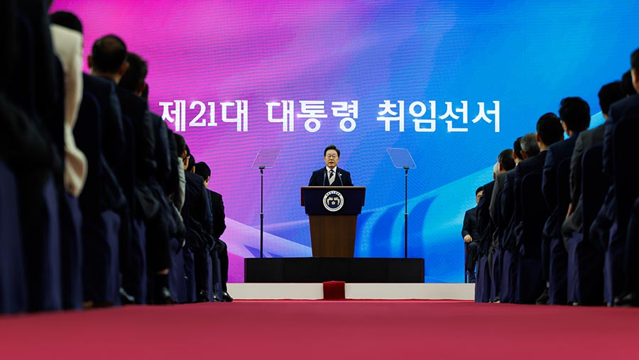 Dalam pidatonya, Lee menekankan bahwa inilah saatnya untuk memulihkan demokrasi setelah 'krisis darurat militer'. (SeongJoon Cho/Bloomberg)