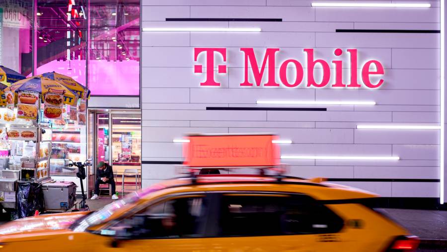 T-Mobile US Inc. (Gabby Jones/Bloomberg)