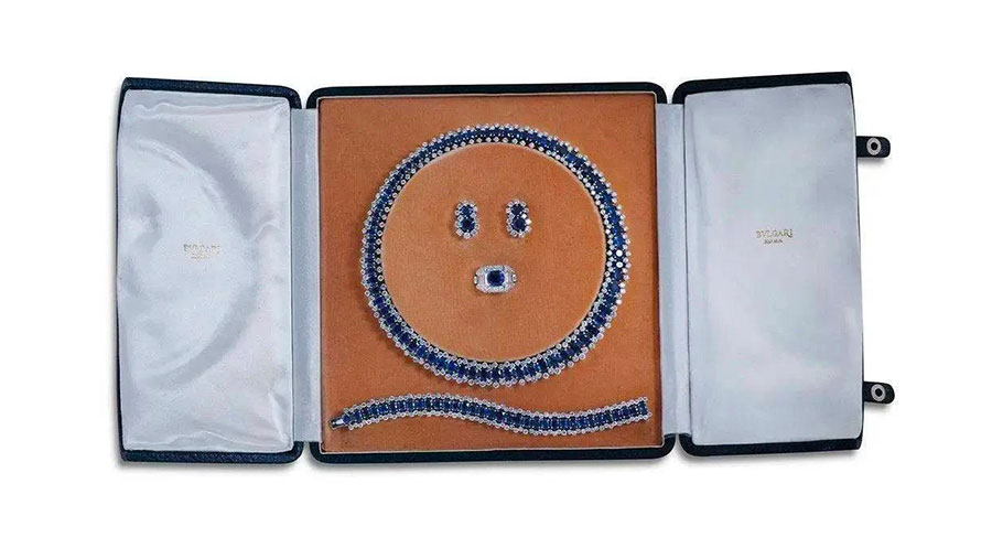 Bvlgari Burma No Heat Sapphire Necklace Earring Bracelet and Ring Suite -V47086 (Dok. Vivid Diamonds)