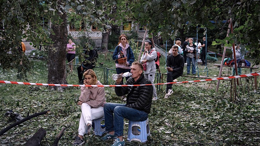 Serangan Rusia terhadap infrastruktur sipil Ukraina telah meningkat dalam beberapa pekan terakhir. (Andrew Kravchenko/Bloomberg)