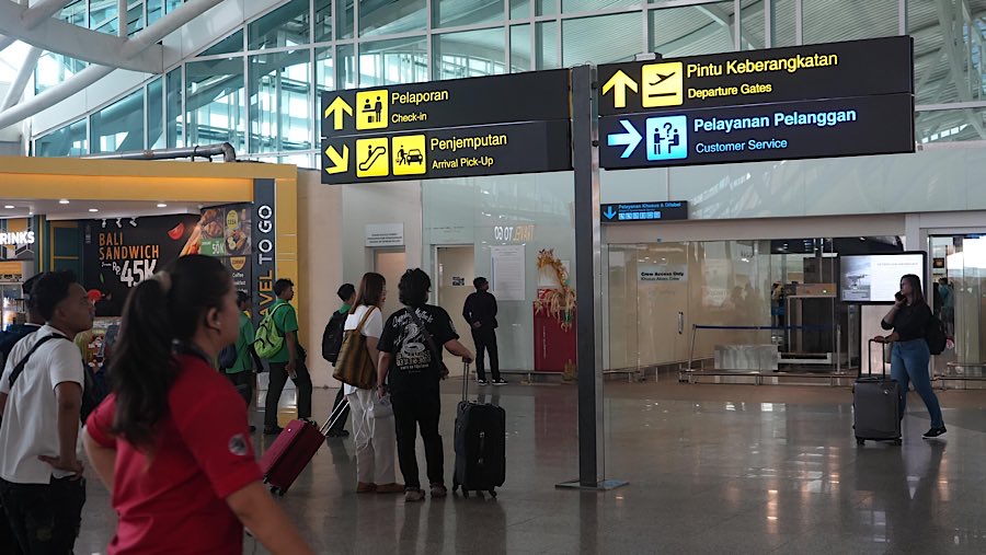 Suasana penumpang pesawat terbang di Bandara I Gusti Ngurah Rai, Denpasar, Kamis (19/6/2025). (Dok. Bandara I Gusti Ngurah Rai)