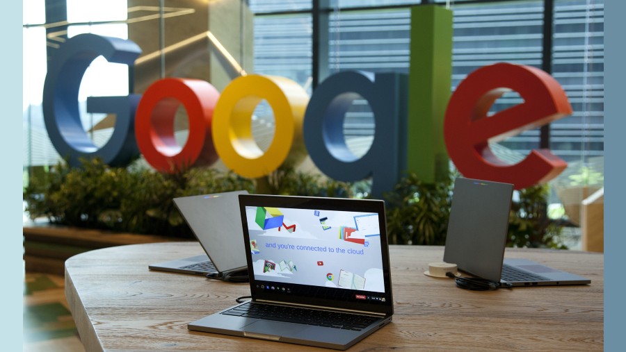 Ilustrasi Chromebook. (Ore Huiying/Bloomberg)