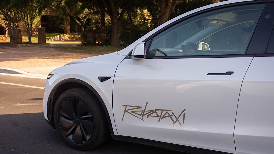 Peresmian robotaxi dilakukan tanpa seremoni resmi dan minim pengumuman. (Tim Goessman/Bloomberg)