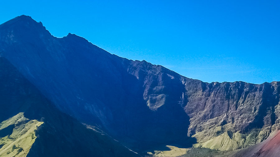 Gunung Rinjani (Envato)