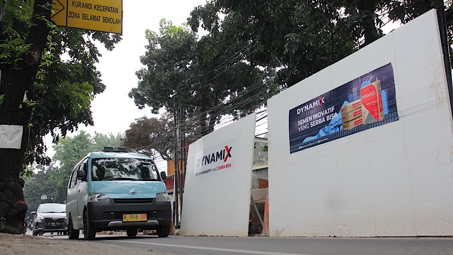 Instruksi tersebut dikeluarkan karena banyaknya proyek galian yang terbengkalai (Bloomberg Technoz/Andrean Kristianto)