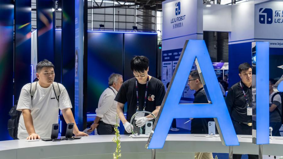 Konsekuensi dari Hadirnya AI Versi CEO Anthropic: Profesi Punah