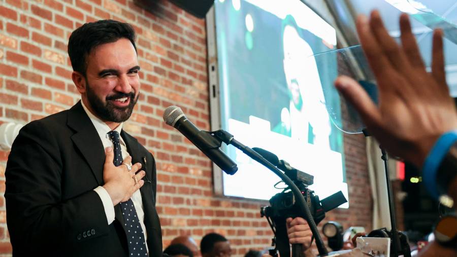 Politikus muslim, Zohran Mamdani, calon Wali Kota New York dari Partai Demokrat. (Christian Monterrosa/Bloomberg)