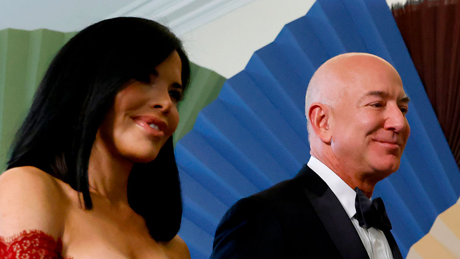Lauren Sanchez dan Jeff Bezos (Julia Nikhinson/Bloomberg)