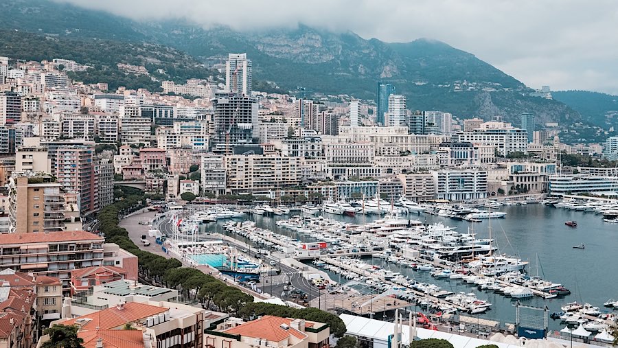 Beberapa negara telah memperketat aturan guna menutup celah penghindaran pajak. (Jeremy Suyker/Bloomberg)