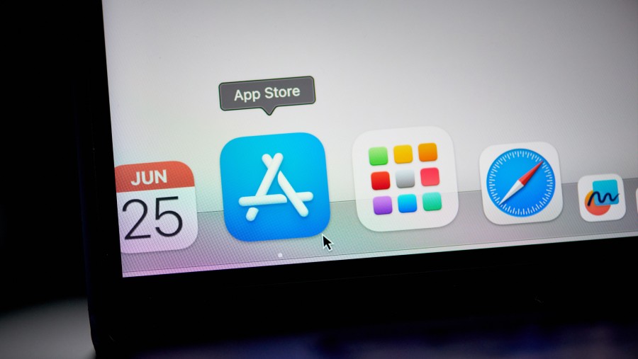 Apple App Store. (Bloomberg)