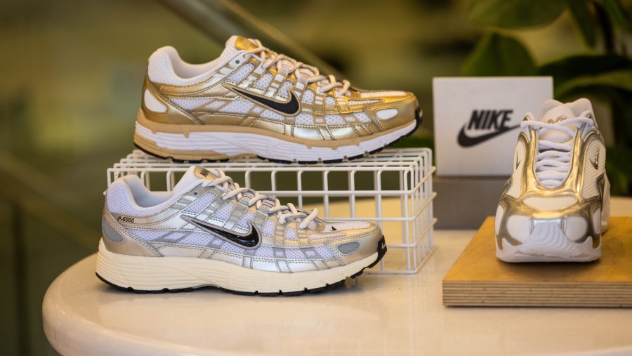 Sepatu NIke. (Sumber: Bloomberg)