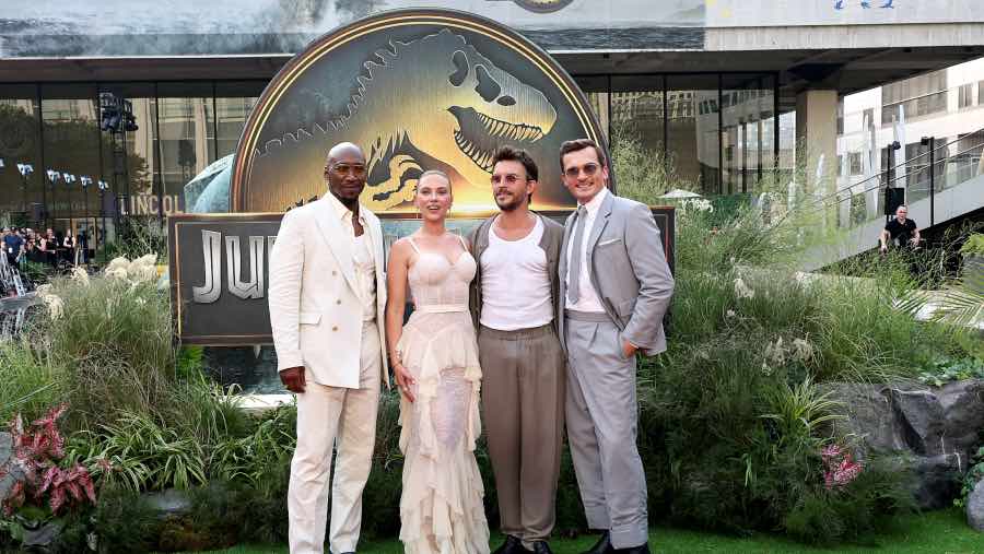 Para pemain film Jurassic World Rebirth. (Sumber: Bloomberg) 