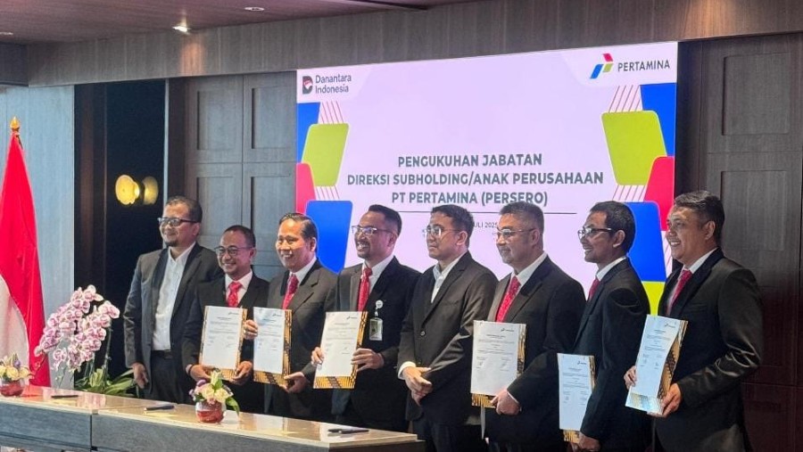 Pengukuhan jabatan direksi subholding Pertamina./dok. istimewa
