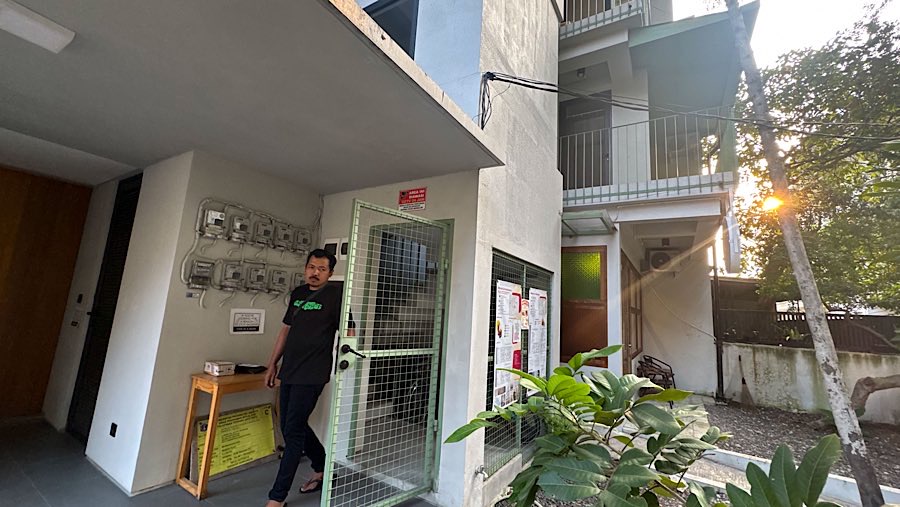 Harga rumah flat Menteng ini bervariasi dari Rp400 juta hingga Rp1 miliar. (Bloomberg Technoz/Andrean Kristianto)