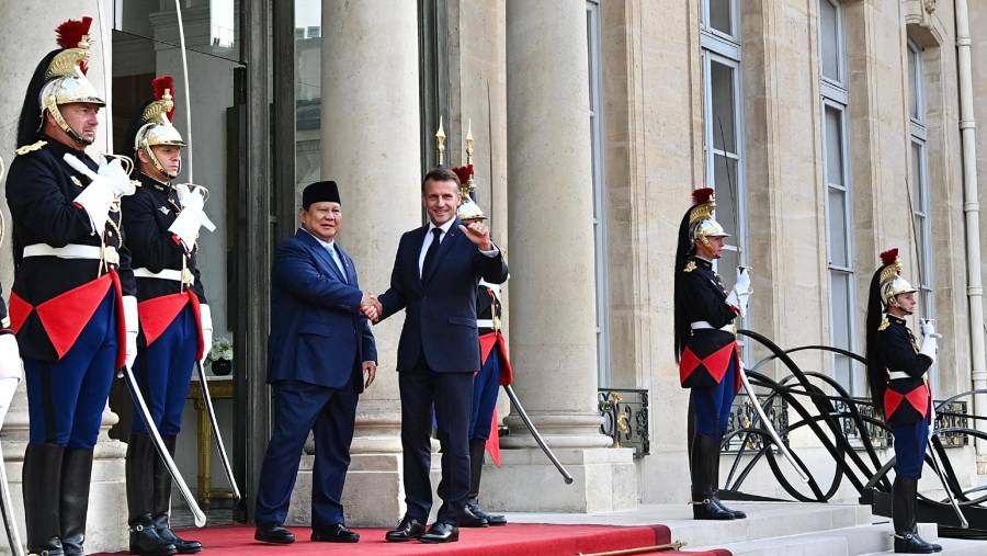 Prabowo Subianto menemui Presiden Prancis Emmanuel Macron, Selasa (15/7/2025). (Biro Pers Sekretariat Presiden)