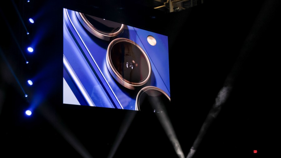 Penampakan Samsung Galaxy Z Fold 7. (Bloomberg)