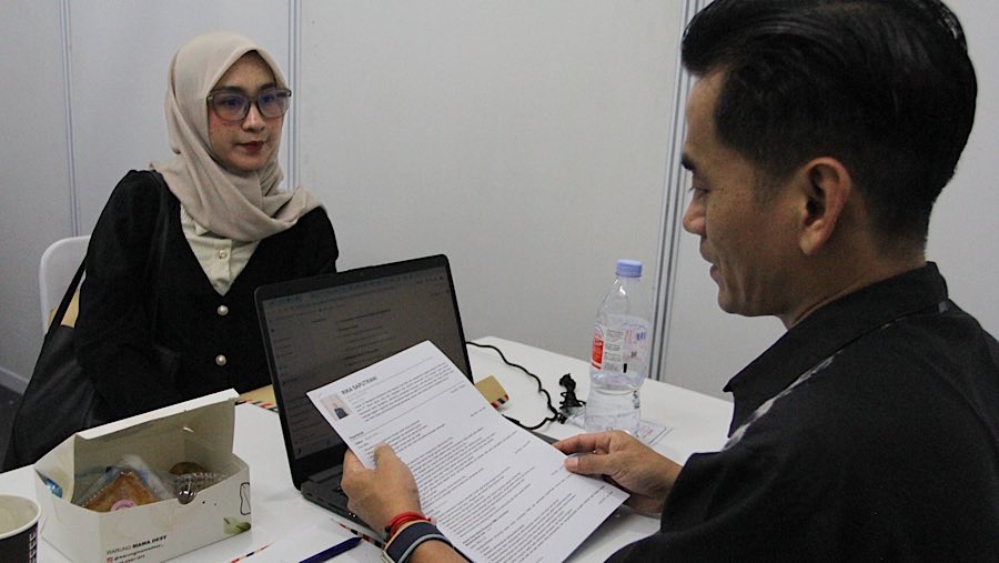 Situasi ketenagakerjaan dalam negeri yang memburuk itu diperkirakan akan terus berlanjut. (Bloomberg Technoz/Andrean Kristianto)
