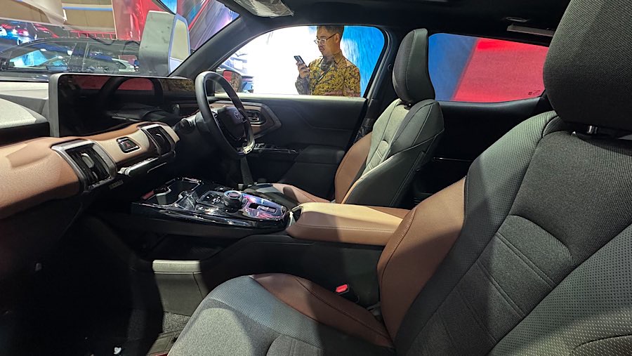 Meskipun sudah mejeng di GIIAS 2025, kehadiran Urban Cruiser saat ini masih dalam tahap perkenalan. (Bloomberg Technoz/Andrean Kristianto)