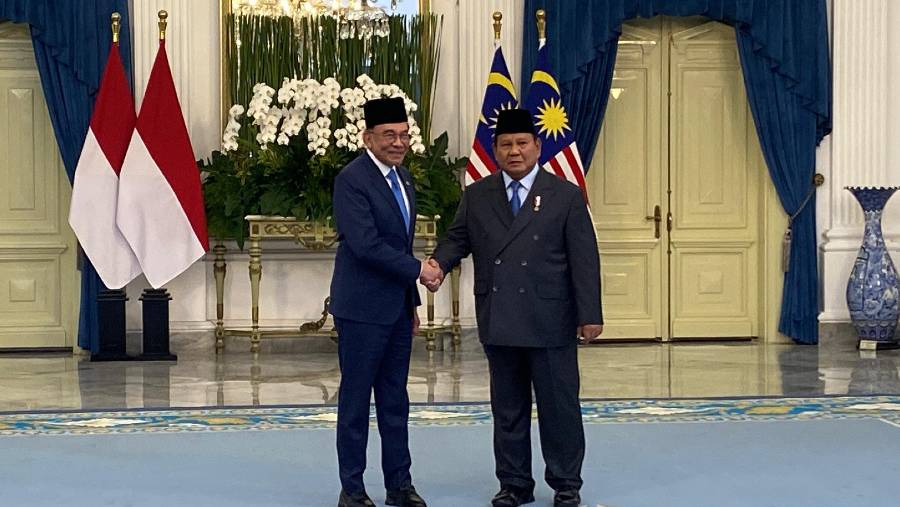 Perdana Menteri Malaysia Anwar Ibrahim bertemu Presiden Prabowo Subianto, Selasa (29/7). (Fotograver: Dovana Hasiana/Bloomberg Technoz)