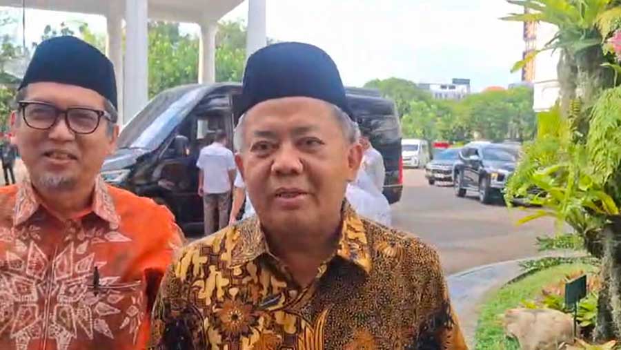 Sohibul Iman bersama sejumlah pejabat elit PKS menyambangi Presiden Prabowo di Istana Negara, (29/07/2025). (Bloomberg Technoz/Dovana Hasiana)
