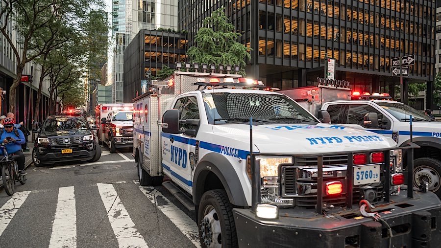 Jenazah pelaku diduga ditemukan di lantai 33, yang ditempati oleh Rudin, perusahaan properti berusia 100 tahun. (Victor J. Blue/Bloomberg)