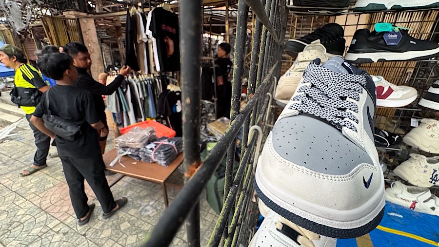 Mereka memilih bertahan dan bangkit secara mandiri demi keberlangsungan usaha. (Bloomberg Technoz/Andrean Kristianto)