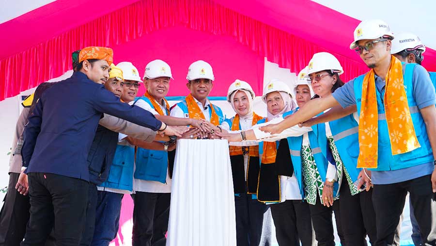 Peresmian Listrik Desa Olu, Kecamatan Lindu, Kabupaten Sigi, Sulawesi Tengah pada Jumat (8/7). (Dok. PLN)