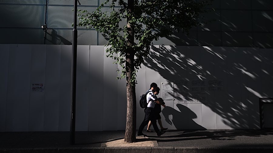 Kondisi ini memberi tekanan besar pada berbagai sektor, mulai dari sistem kelistrikan hingga layanan kesehatan. (Soichiro Koriyama/Bloomberg)